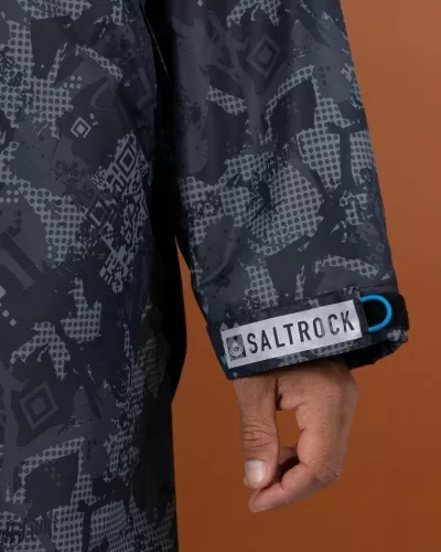 Водоустойчиво унисекс пончо яке роба Saltrock Digi Camo в черно/синьо