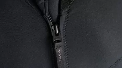 Дамски неопрен Mystic Brand 3/2мм Flatlock със заден цип в черно