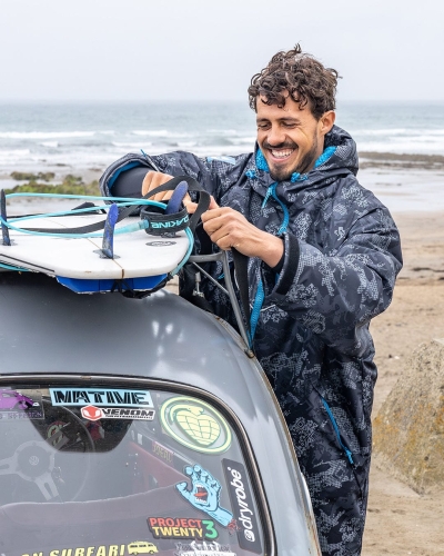 Водоустойчиво унисекс пончо яке роба Saltrock Digi Camo в черно/синьо