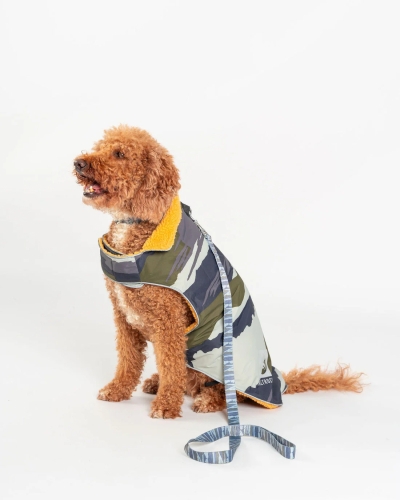 Водоустойчиво подплатено яке за куче Saltrock Waga в цвят зелен камуфлаж