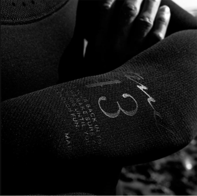 Costum de neopren Manera X10D FZ 4/3 frontzip negru
